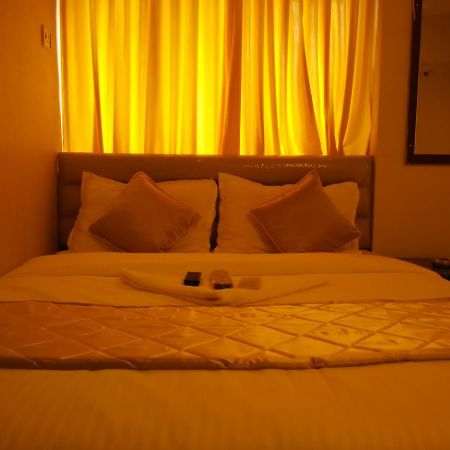 Hotel Silver Castle Mumbai Kültér fotó